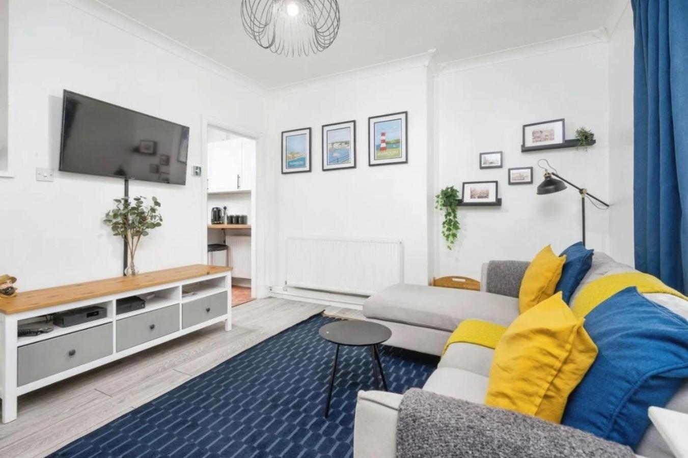City Centre 2 Bedroom Apt - Free Parking - Wifi - Smart Tv Plymouth Exteriér fotografie